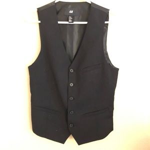H&M | Men’s Black Vest
